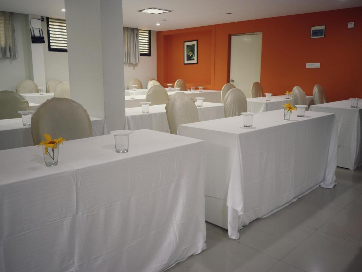 The Green Path Eco Hotel Bangalore Luaran gambar